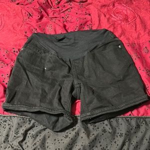 Black Old Navy Maternity Shorts Size M